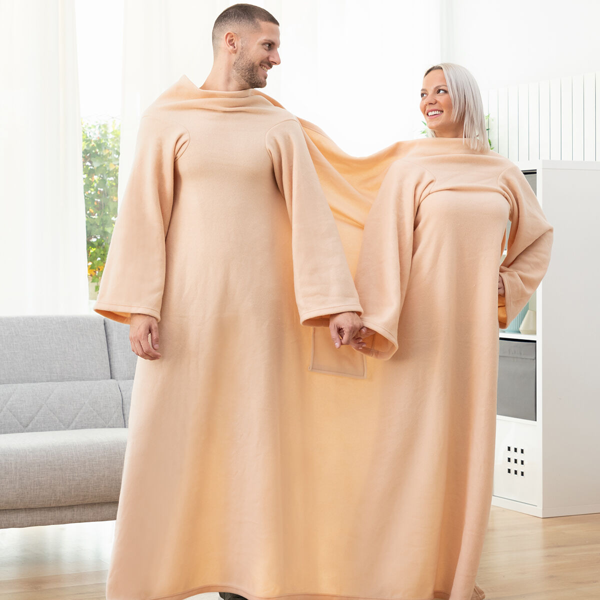 Batamanta Doble con Bolsillo Central Doublanket InnovaGoods