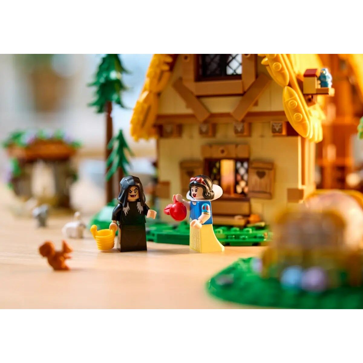 Juego de Construcción Lego Casita de Blancanieves y los siete enanitos 2228 Piezas