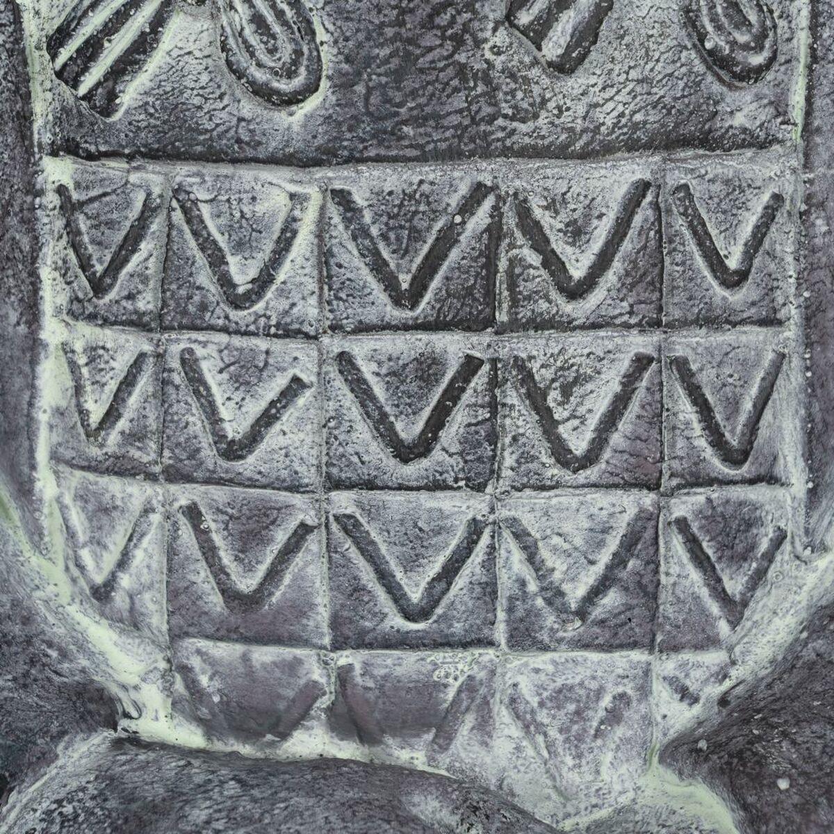 Figura Decorativa Gris Guerrero 41 x 33,5 x 122 cm