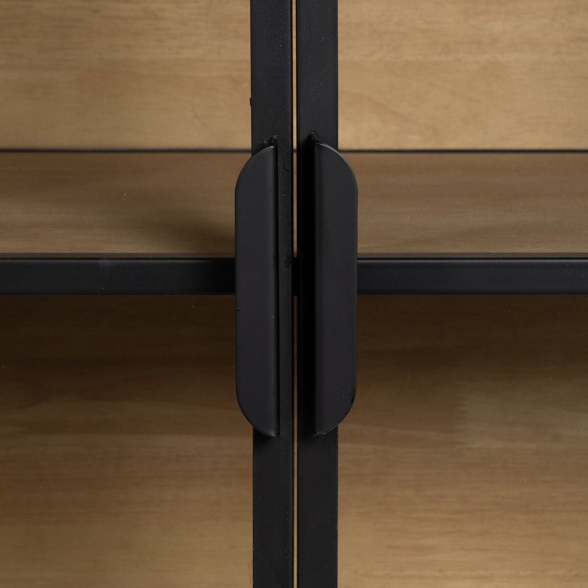 Vitrina Negro Natural 150 x 38 x 80 cm