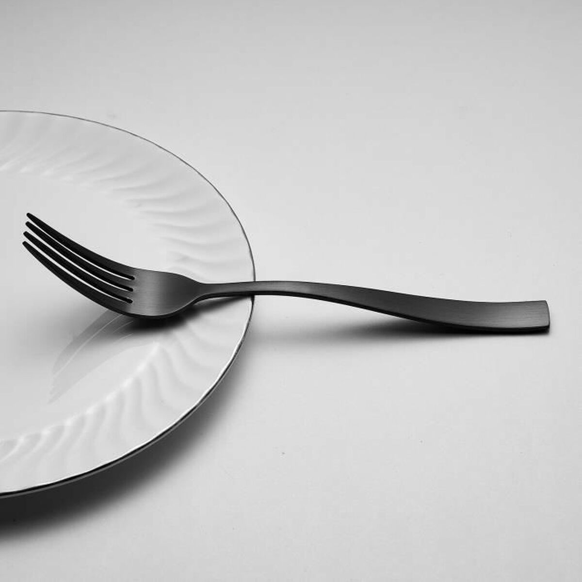 Cubertería Arthur Martin AM5136 Negro Acero Inoxidable 24 Piezas