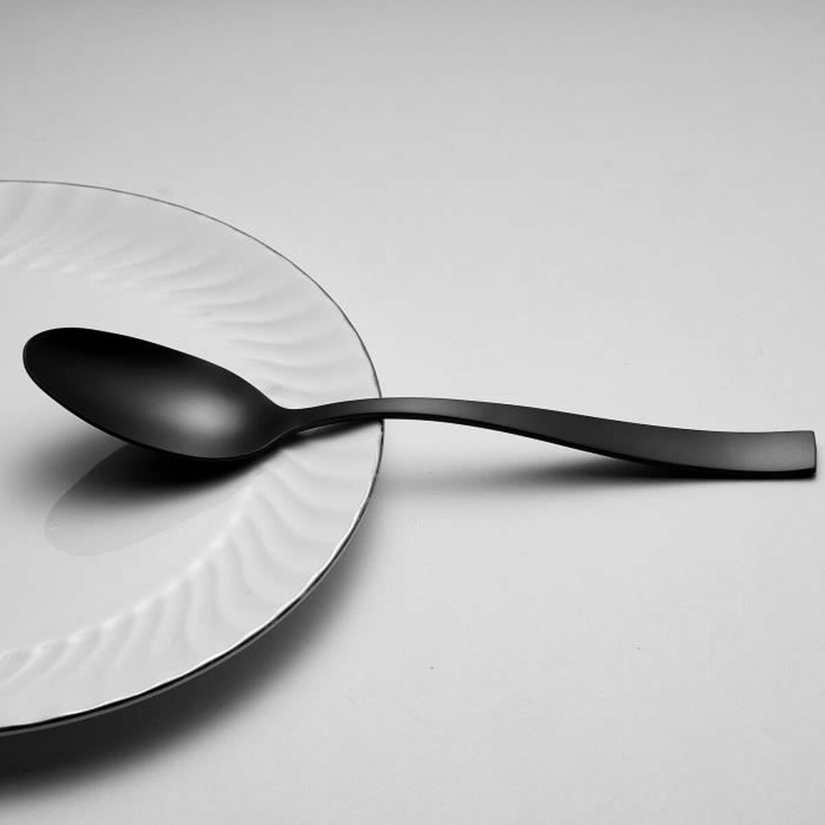 Cubertería Arthur Martin AM5136 Negro Acero Inoxidable 24 Piezas