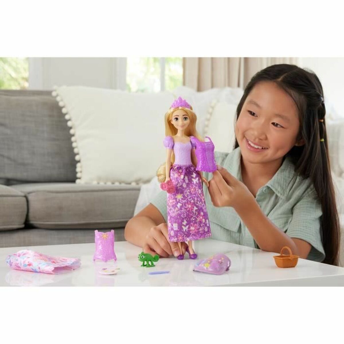 Muñeca Disney Princess RAPUNZEL PICNIC AND ART