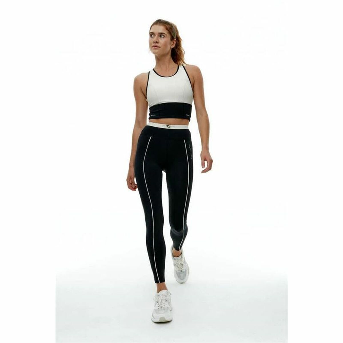 Top Deportivo de Mujer Black Limba Shadow  Blanco