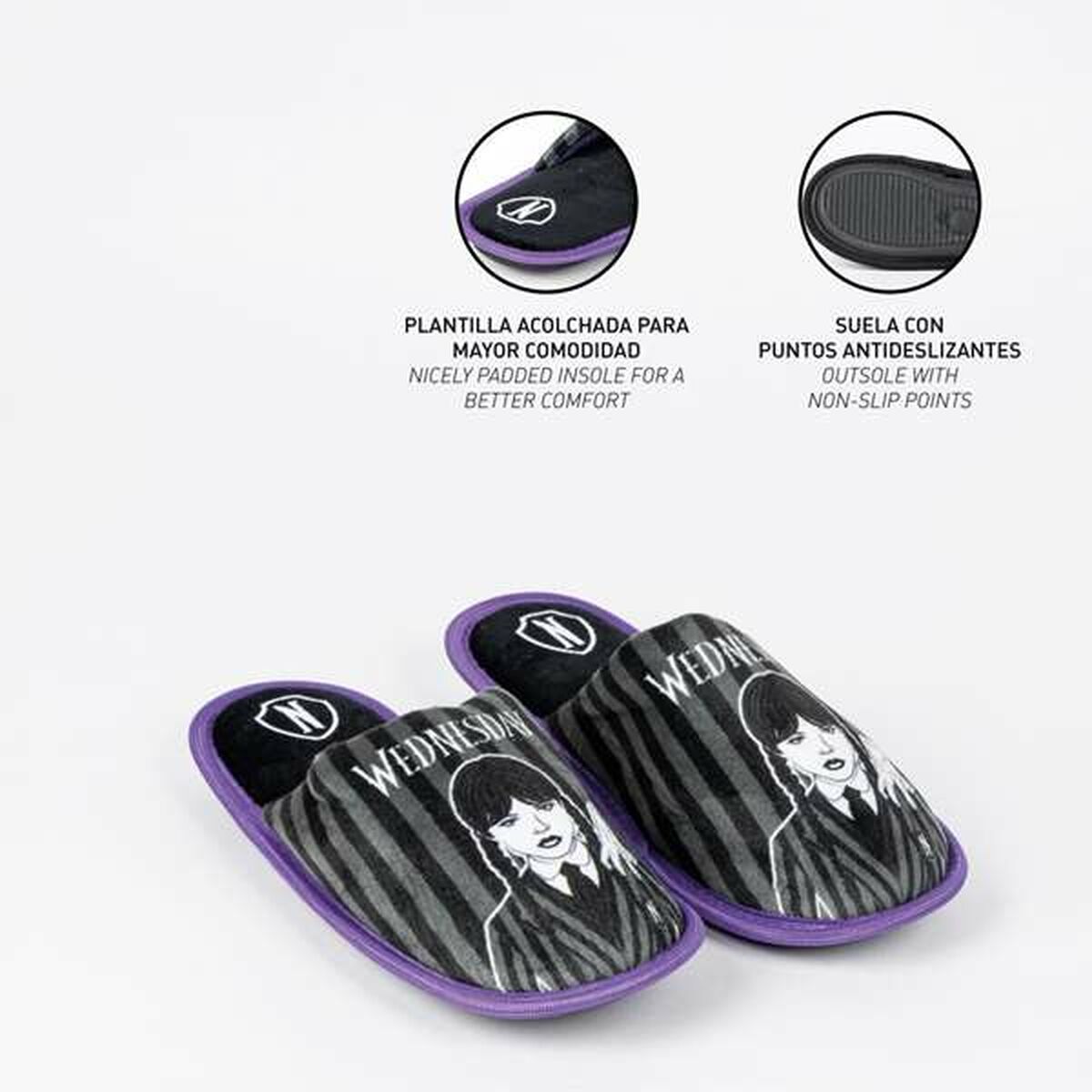 Zapatillas de Estar por Casa Wednesday Negro