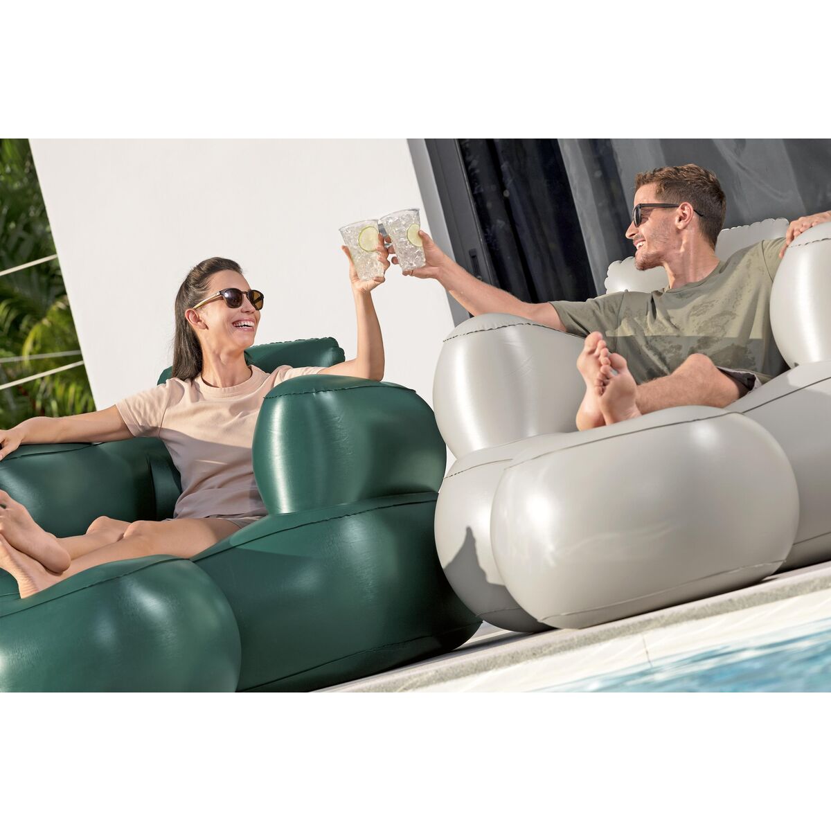 Bestway Sillon Hinchable con Reposapies Color Surtido 107x99x80/48x48x36 cm Interior 75137