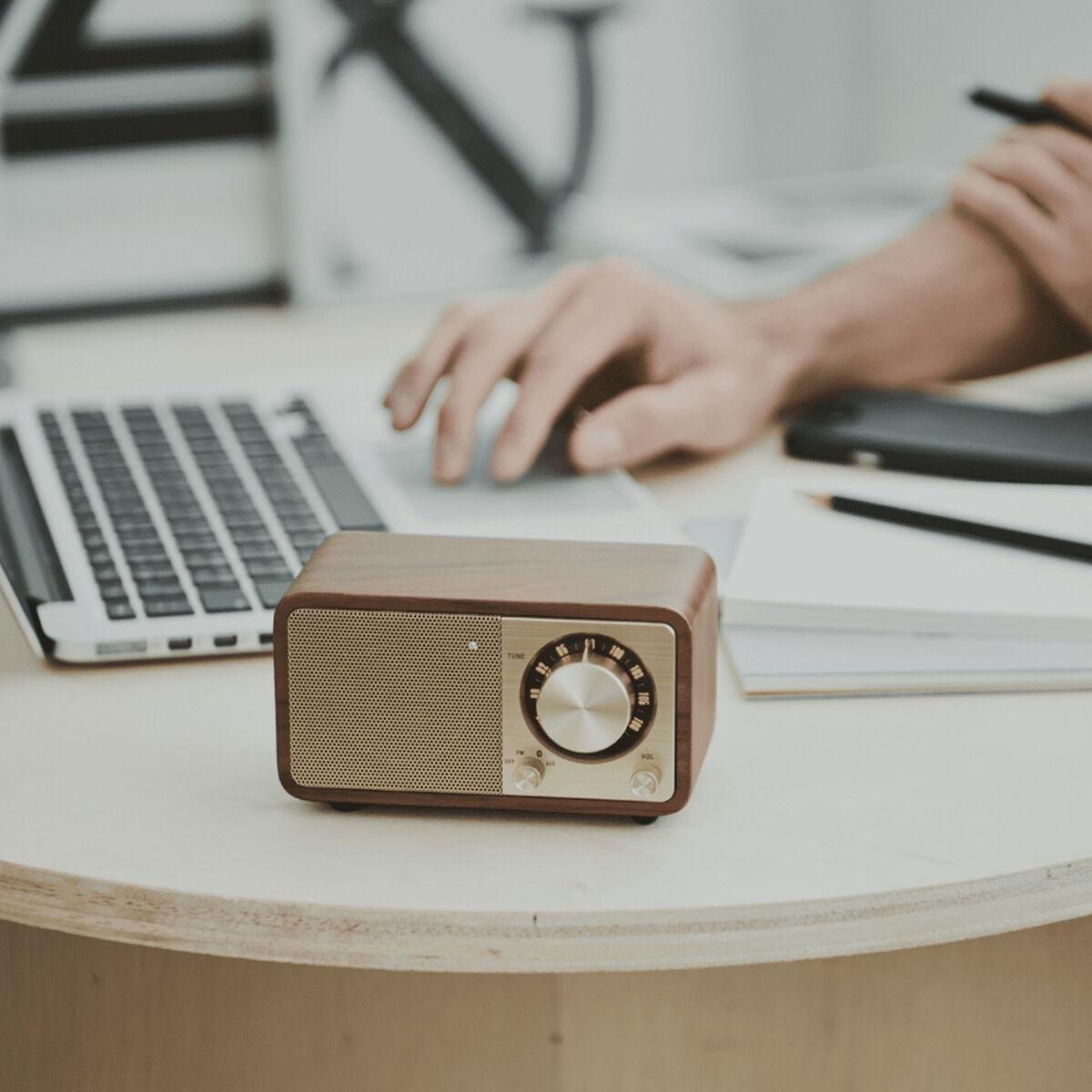 Radio Portátil Bluetooth Sangean Retro Madera FM