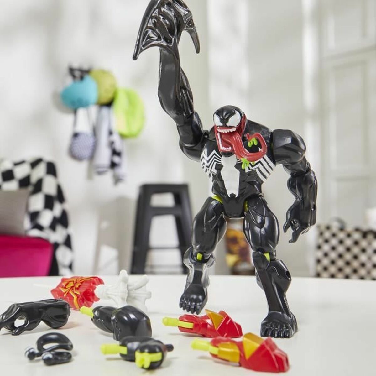 Figura Articulada Hasbro MixMashers Venom Deluxe