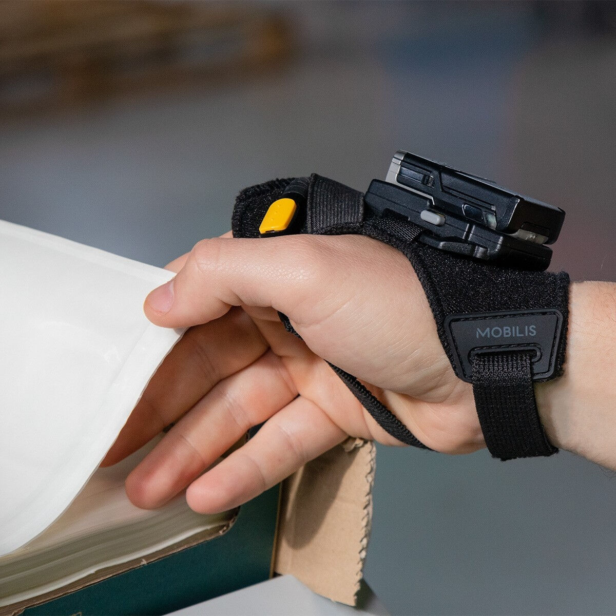 Funda para Móvil Mobilis 001087 Negro Universal