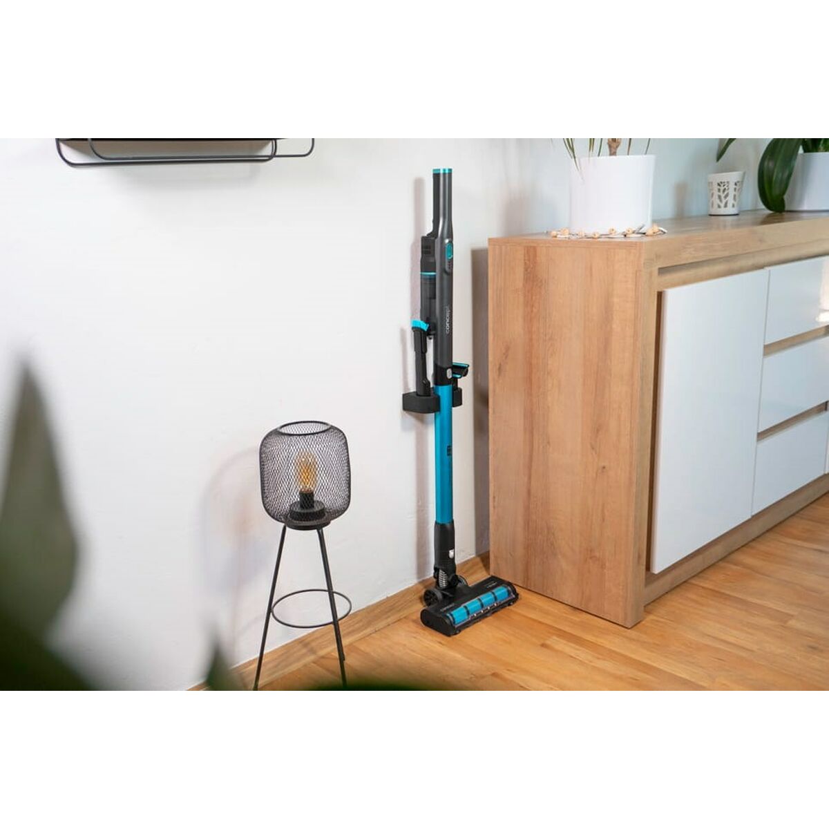 Aspirador Escoba Concept VP4500 180 W