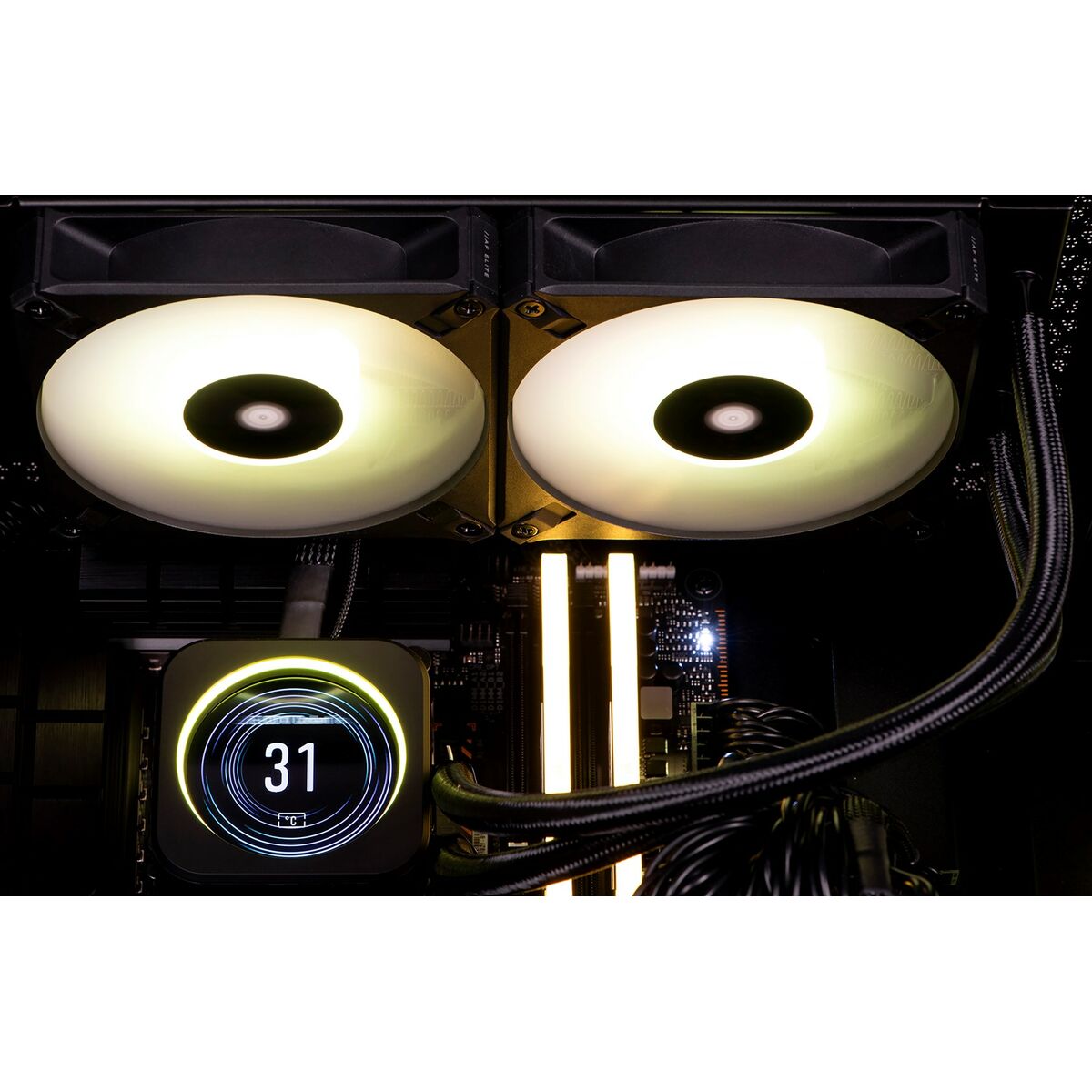 PC de Sobremesa Actina 5901443322535 AMD Ryzen 7 7800X3D 32 GB RAM 2 TB SSD AMD RADEON RX 7900 XTX