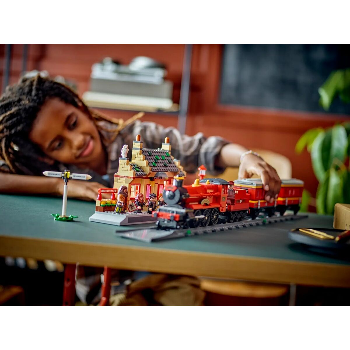 Juego de Construcción Lego HARRY POTTER 76423 Hogwarts Express & Hogsmeade Station 1074 Piezas