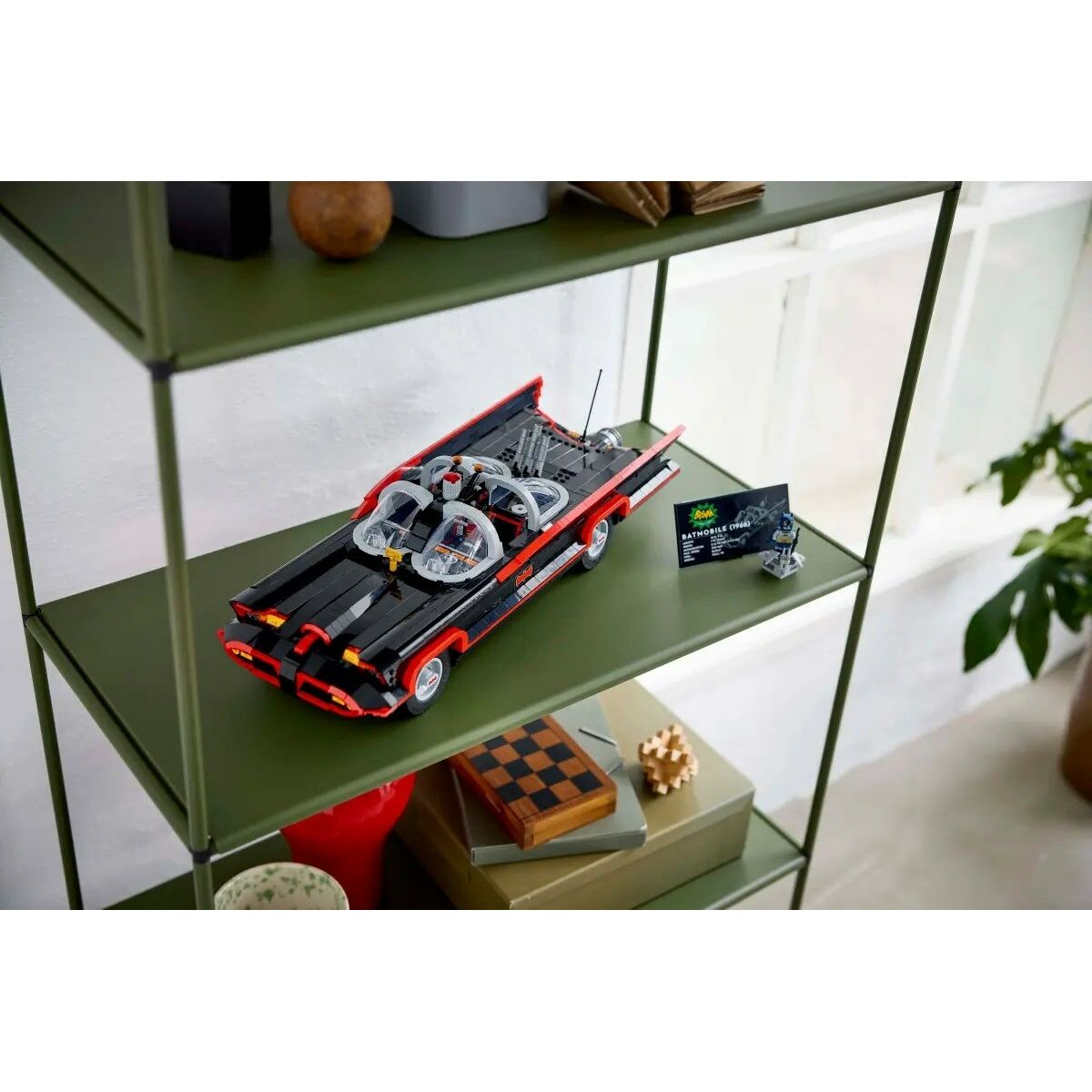 Juego de Construcción Lego BATMAN 76328 The Classic TV Series Batmobile 1822 Piezas