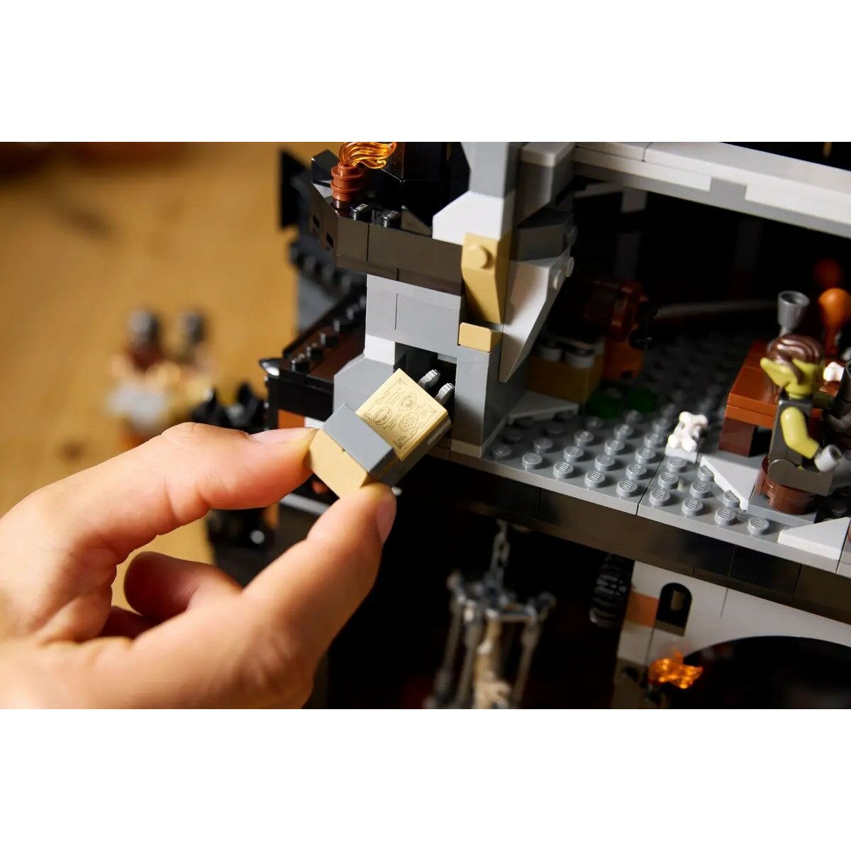 Juego de Construcción Lego ICONS 10333 The Lord of the Rings: Barad-dûr 5471 Piezas