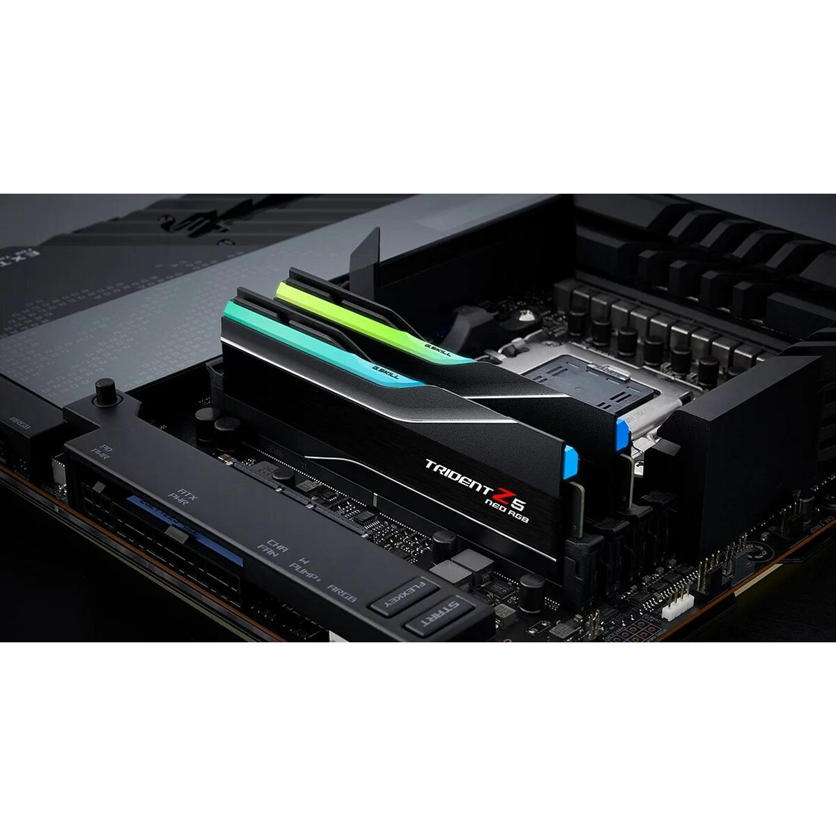 Memoria RAM GSKILL Trident Z5 Neo RGB F5-6000J2636H16GX2-TZ5NR 32 GB DDR5 6000 MHz