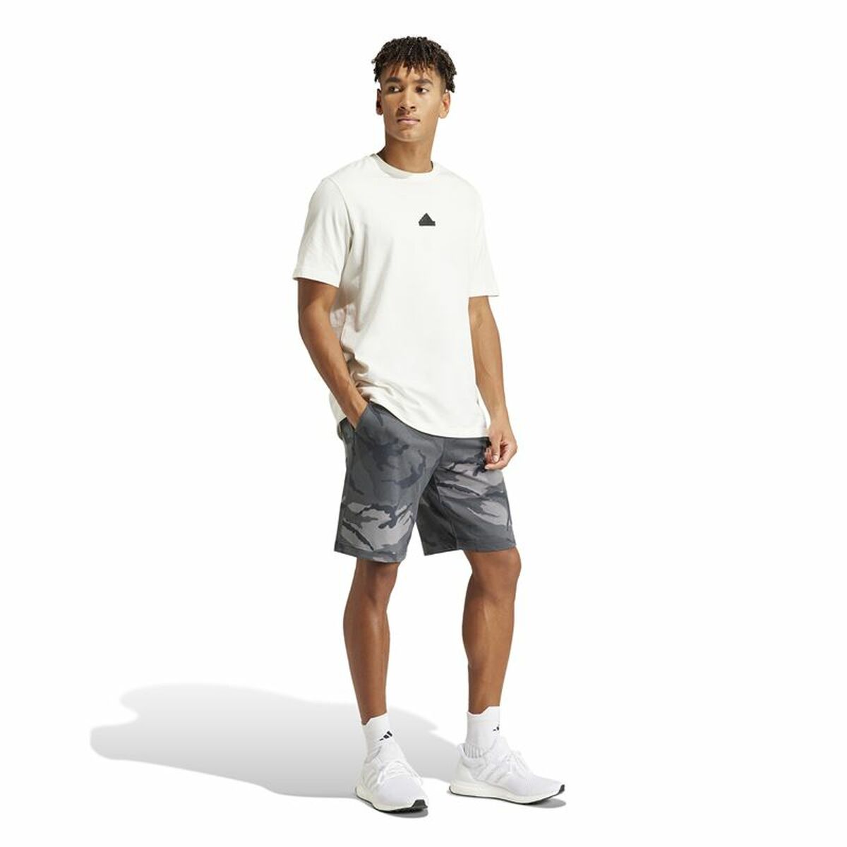 Pantalón Corto Deportivo Adidas Camo Gris
