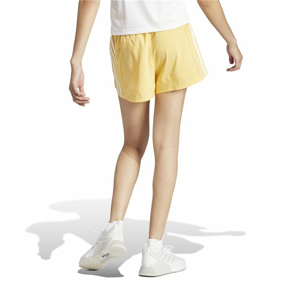 Pantalón Corto Deportivo Adidas Essentials Pacer Wvn High Amarillo