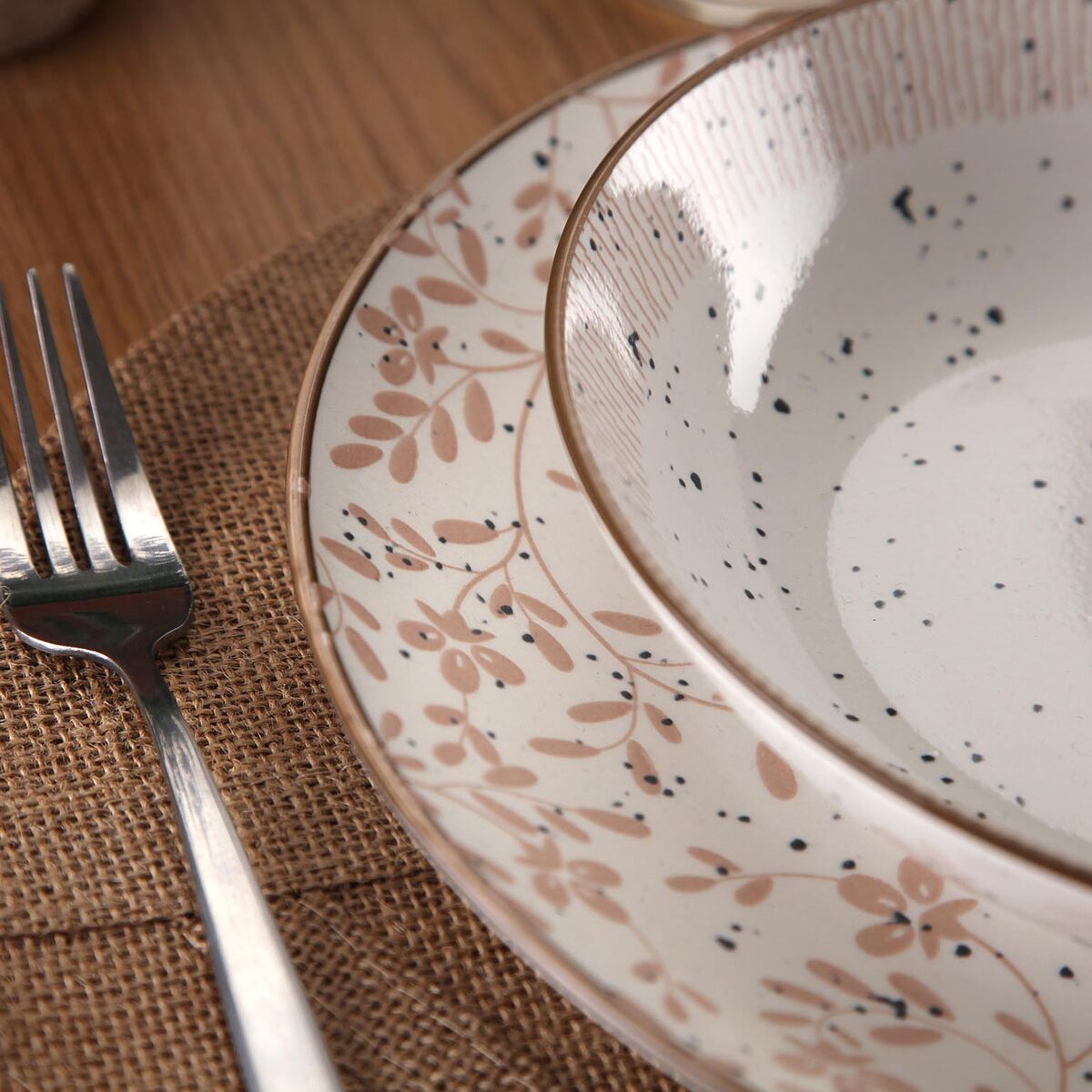 Vajilla Versa Beige Porcelana 18 Piezas