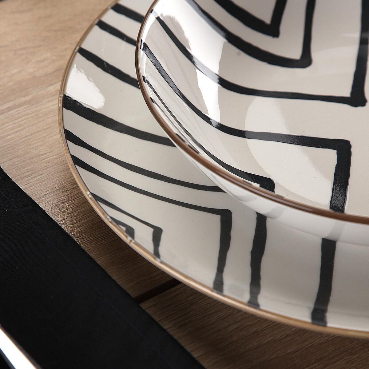 Vajilla Versa Gris Porcelana 18 Piezas