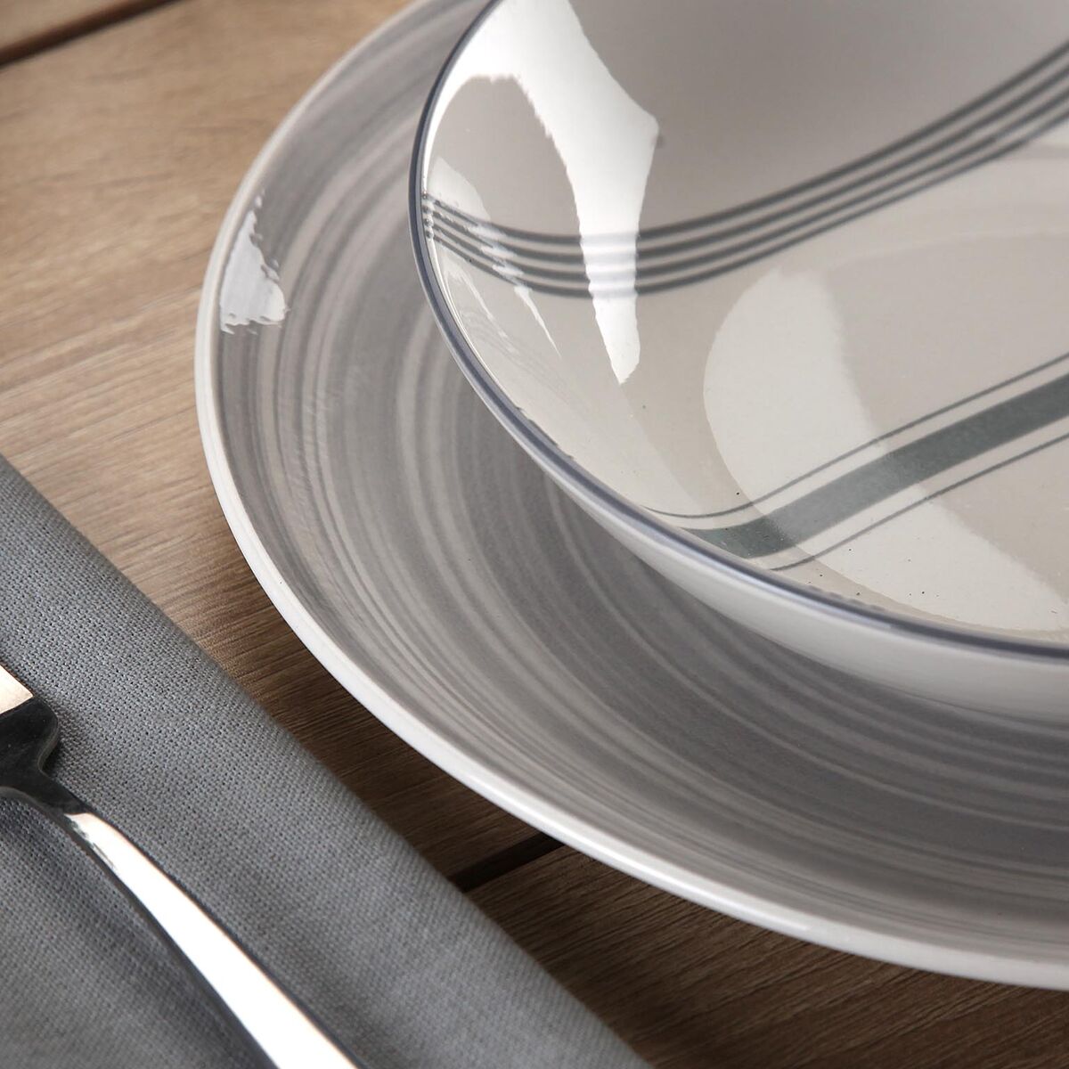 Vajilla Versa VORTEX  Gris Porcelana 18 Piezas