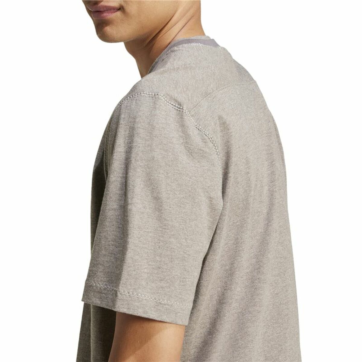 Camiseta de Manga Corta Hombre Adidas Seasonal Essentials Marrón Gris claro