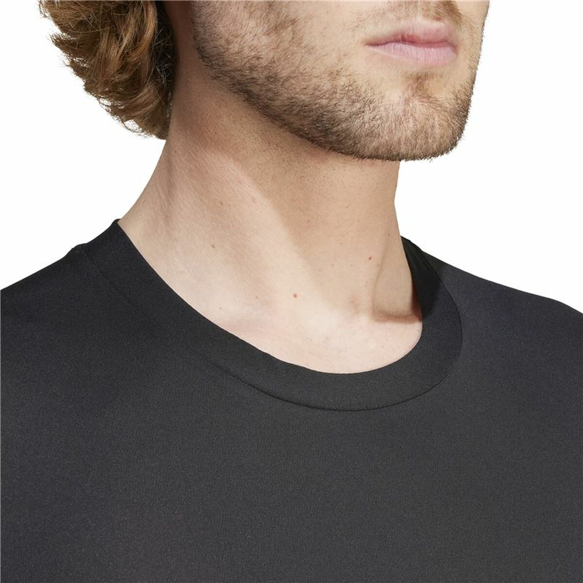 Camiseta de Manga Corta Hombre Adidas Mt Log Tech Negro