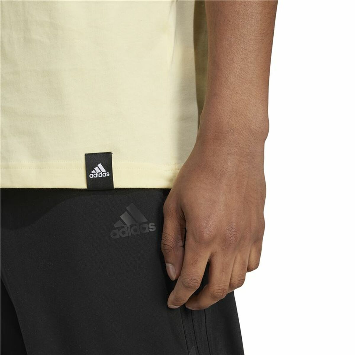 Camiseta de Manga Corta Hombre Adidas Codes Bos Graphic Amarillo