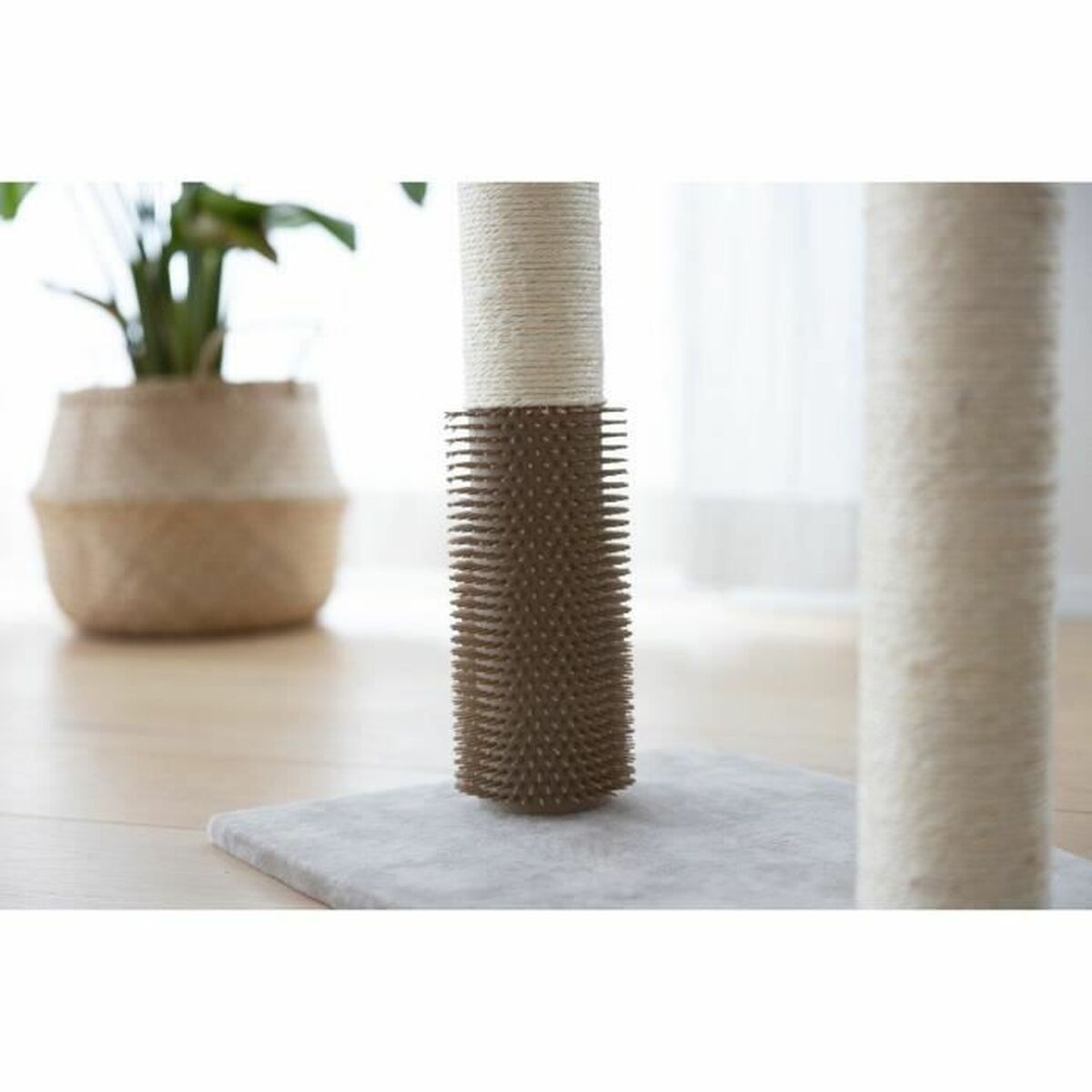 Árbol rascador para gatos Kerbl Taupé Sisal