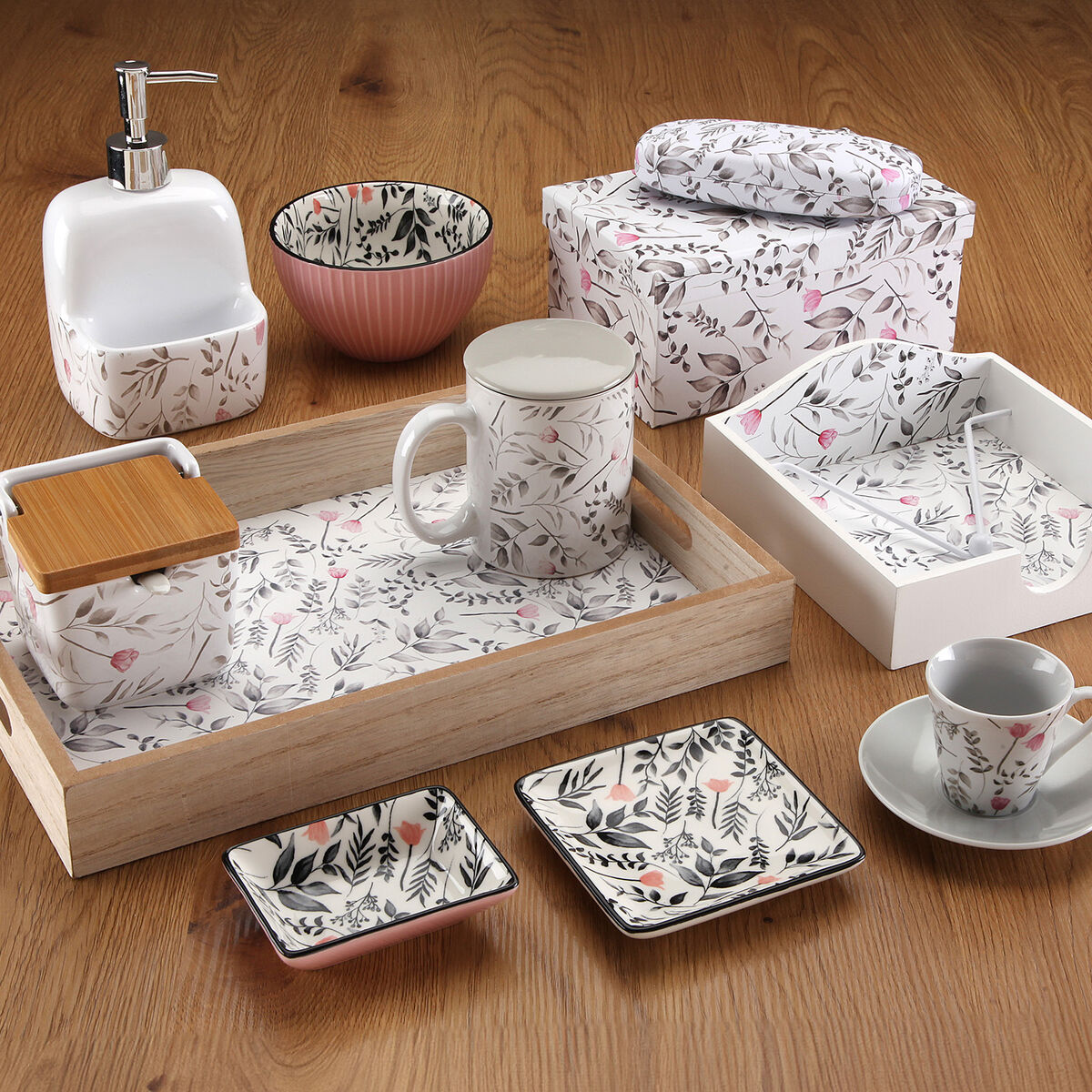 Juego de Cajas Decorativas Versa Caprice Cartón (15 Piezas)