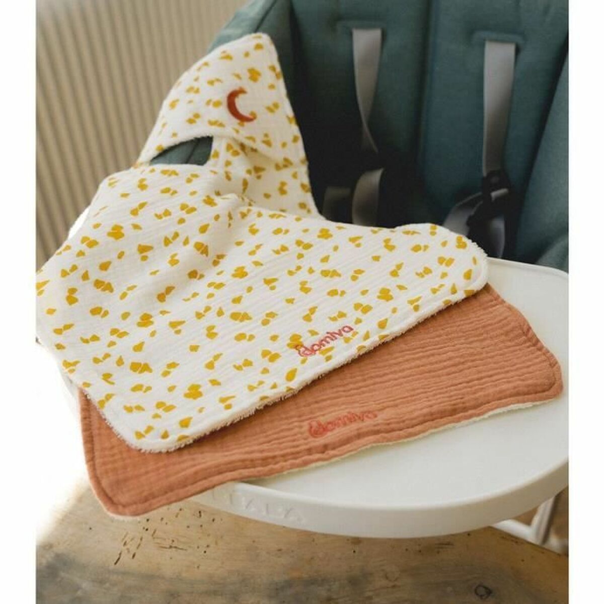 Babero Domiva Algodón 2 Piezas (2 Unidades)