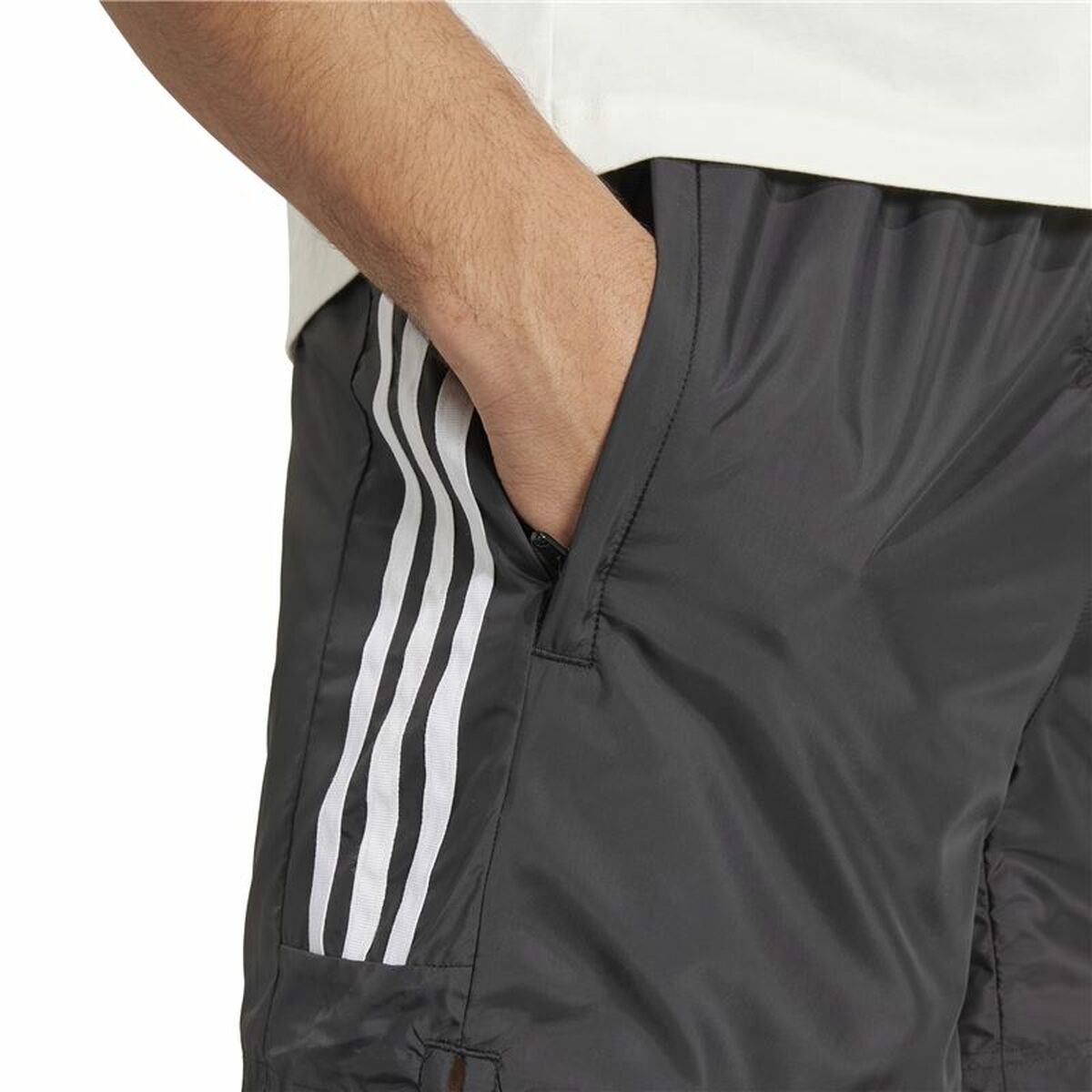 Pantalón Corto Deportivo Adidas House Of Tiro Woven Negro