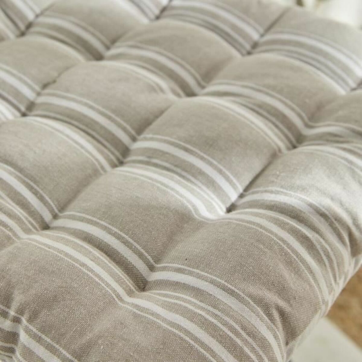 Cojín TODAY 40 x 40 cm