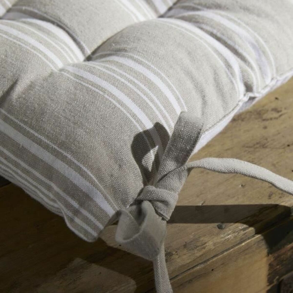 Cojín TODAY 40 x 40 cm