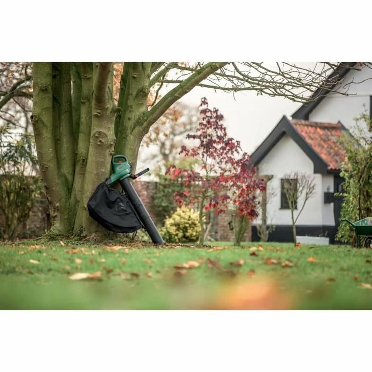 Soplador BOSCH UniversalGardenTidy 3000 3000 W 230 -240 V