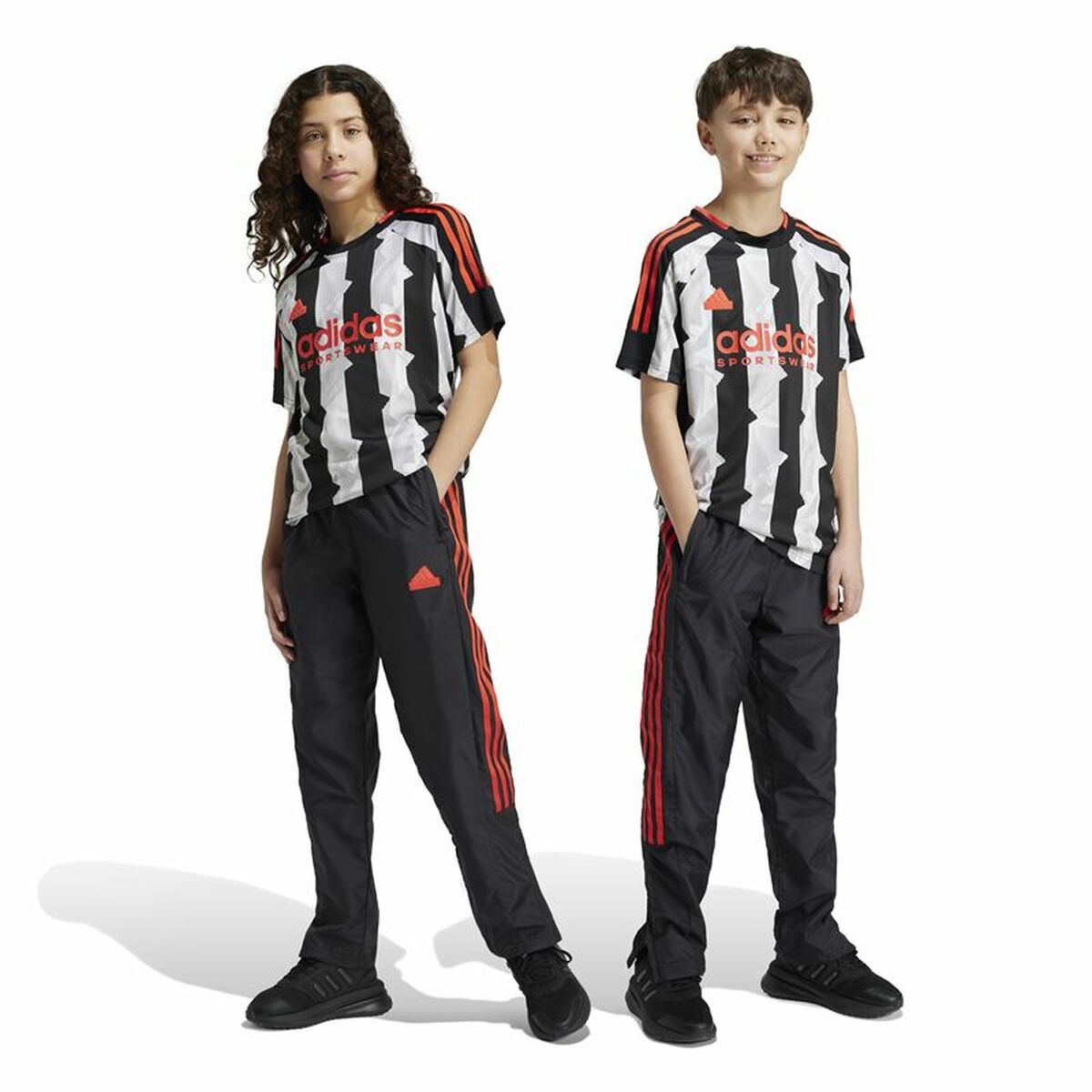 Pantalón Largo Deportivo Adidas Tiro Woven Negro Unisex