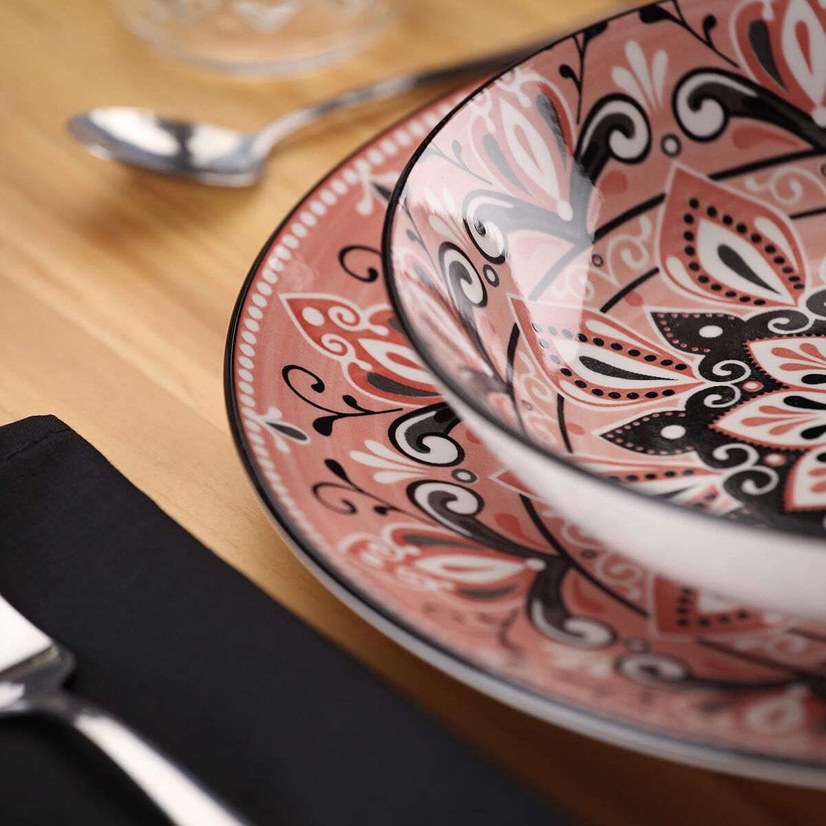 Vajilla Versa Rosa Porcelana 18 Piezas