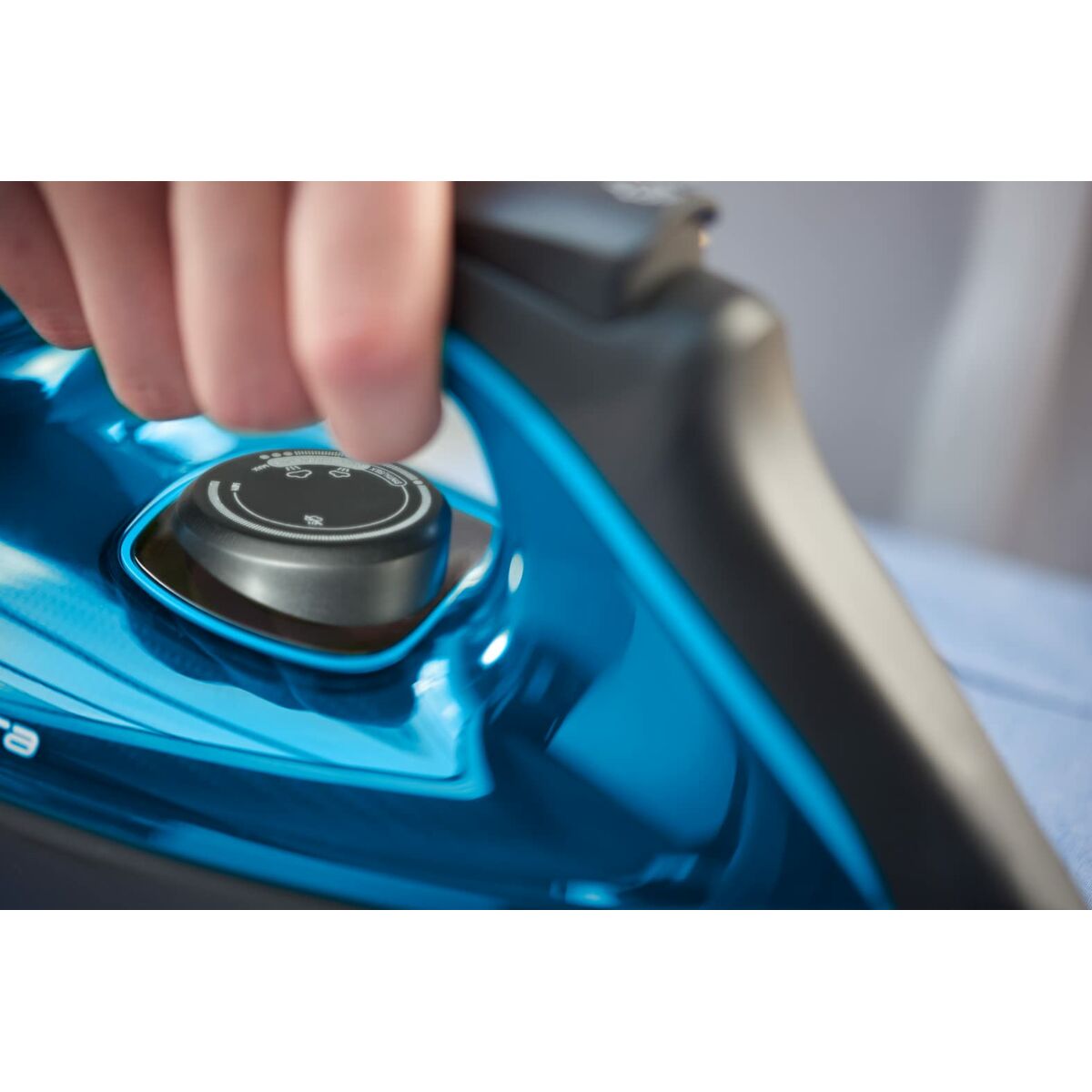 Centro de Planchado Rowenta 2400 W 7,5 bar (Reacondicionado B)