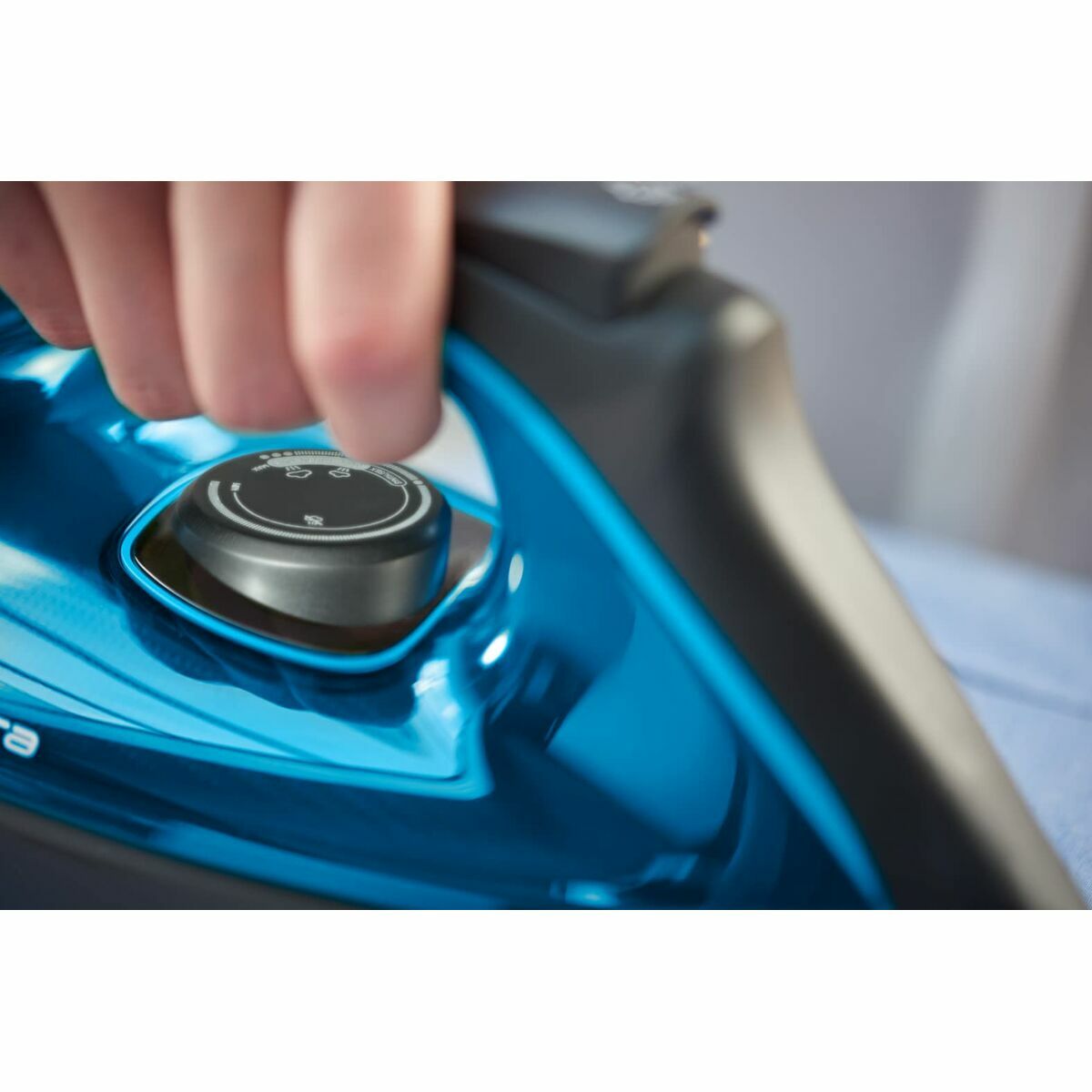 Centro de Planchado Rowenta 2400 W 7,5 bar (Reacondicionado B)