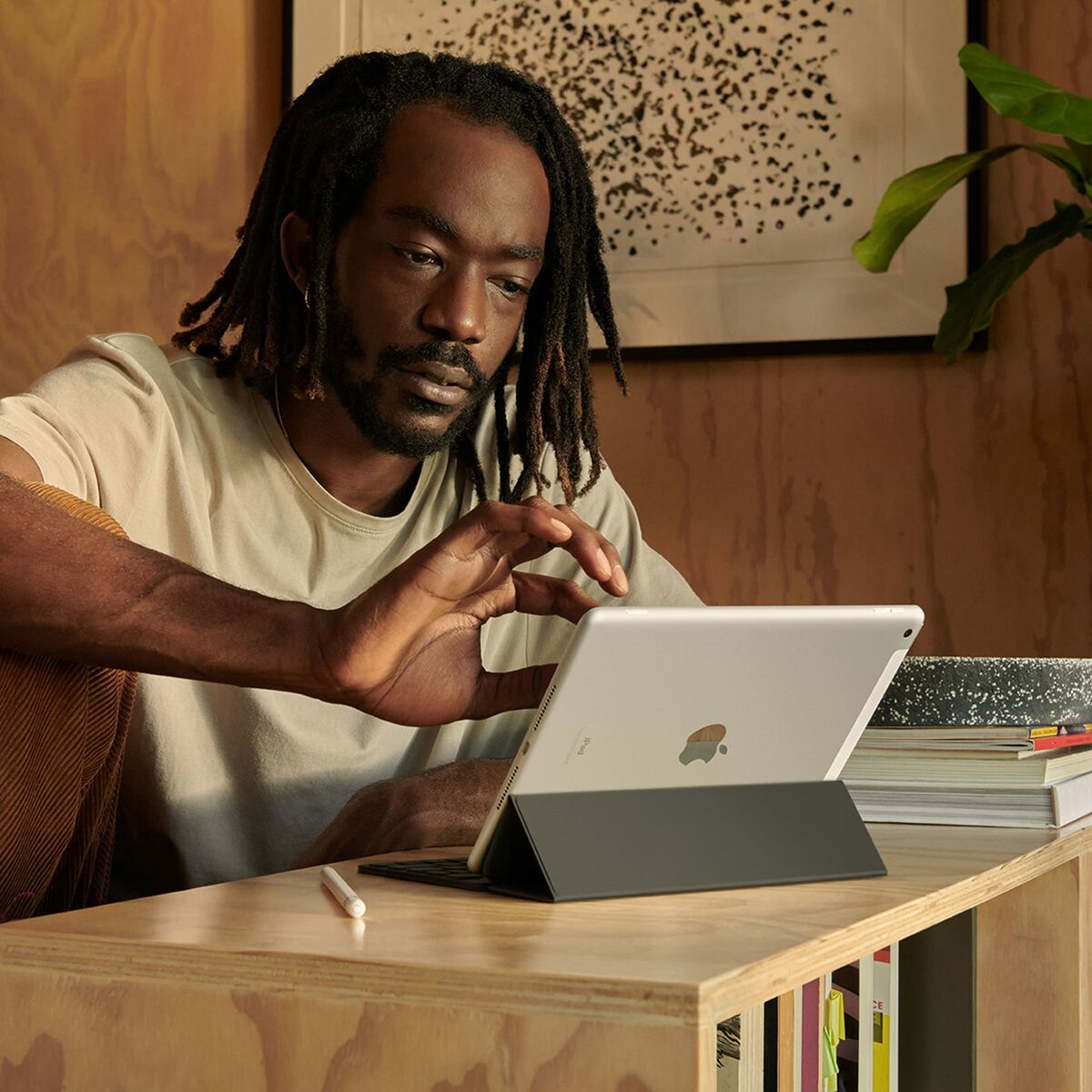 Tablet Apple MK4E3TY/A 10,2" Hexa Core 3 GB RAM 64 GB Gris