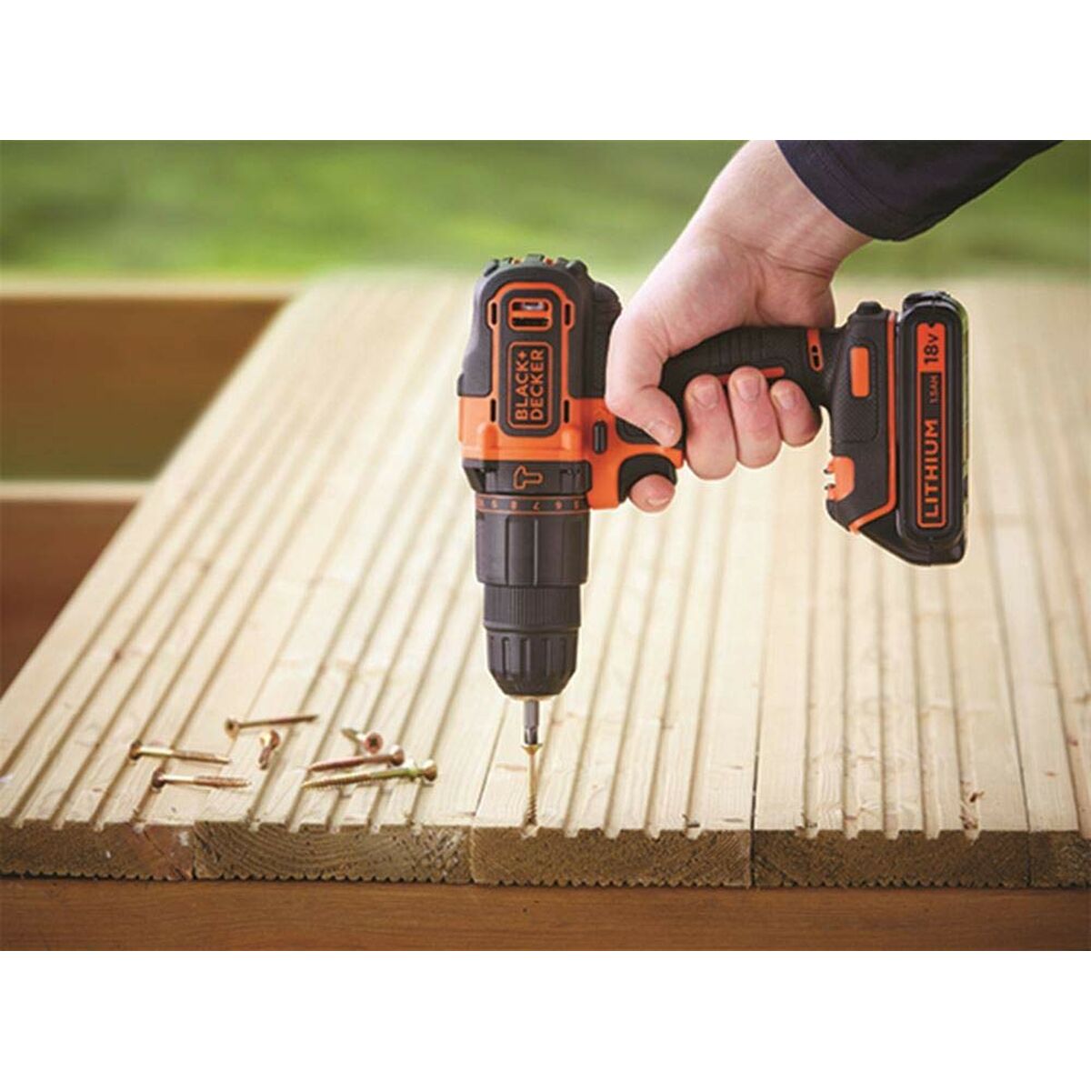 Taladro Percutor Black & Decker 18 V
