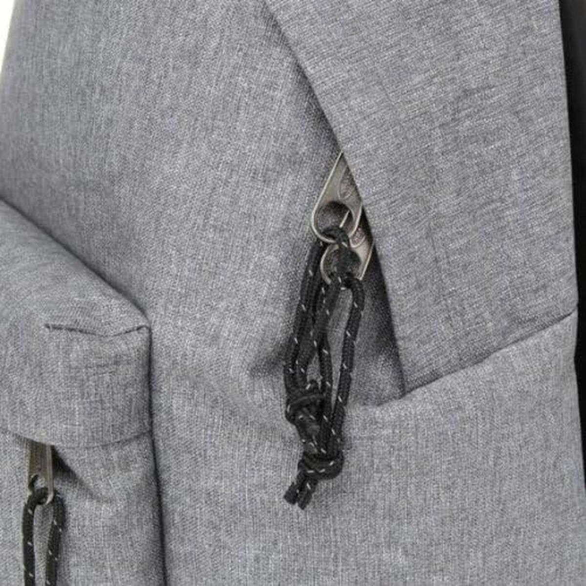 Mochila Eastpak Gris