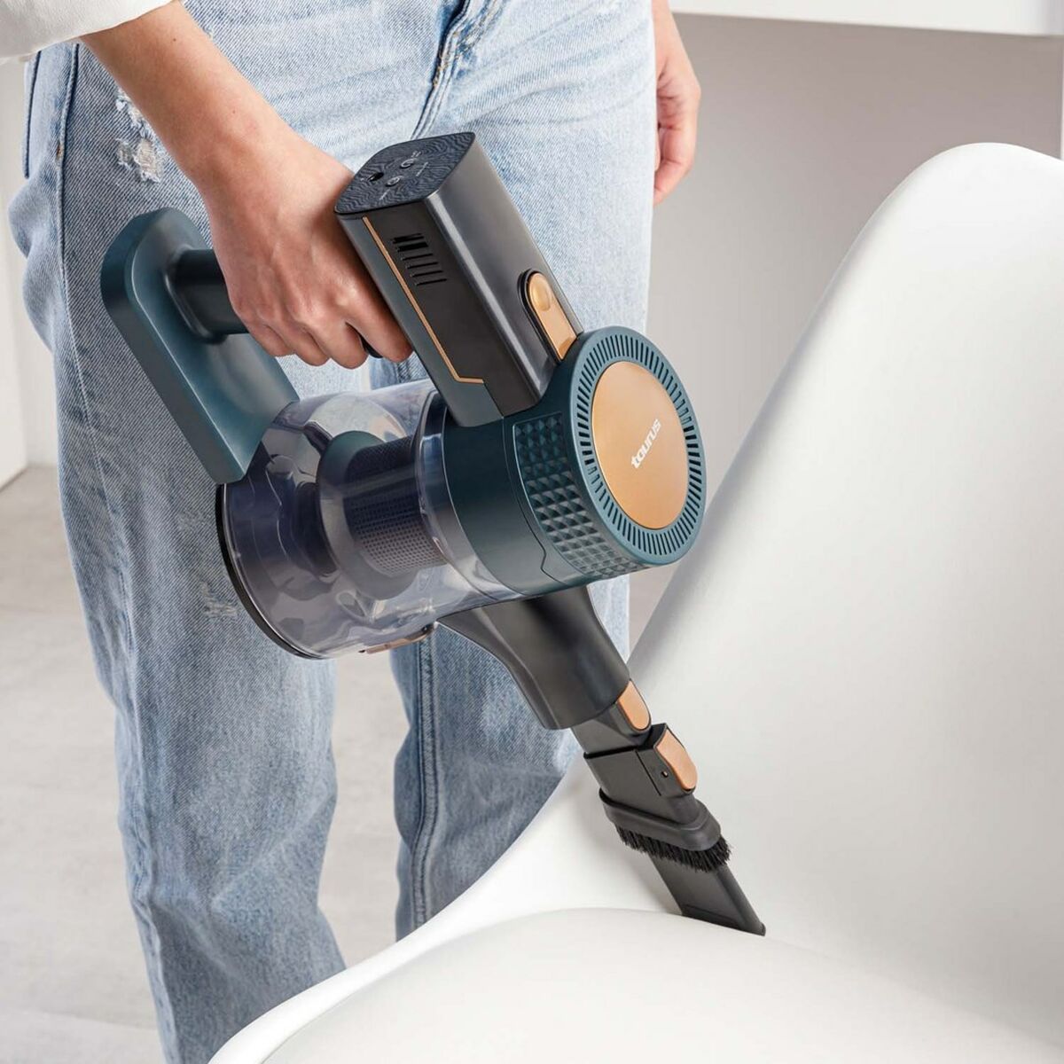 Aspirador Escoba Taurus ideal lithium 150 W