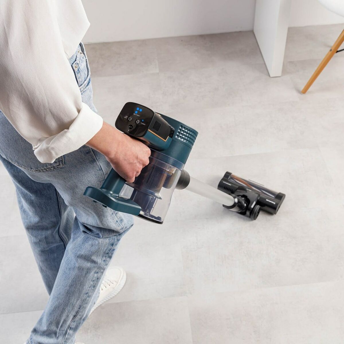 Aspirador Escoba Taurus ideal lithium 150 W