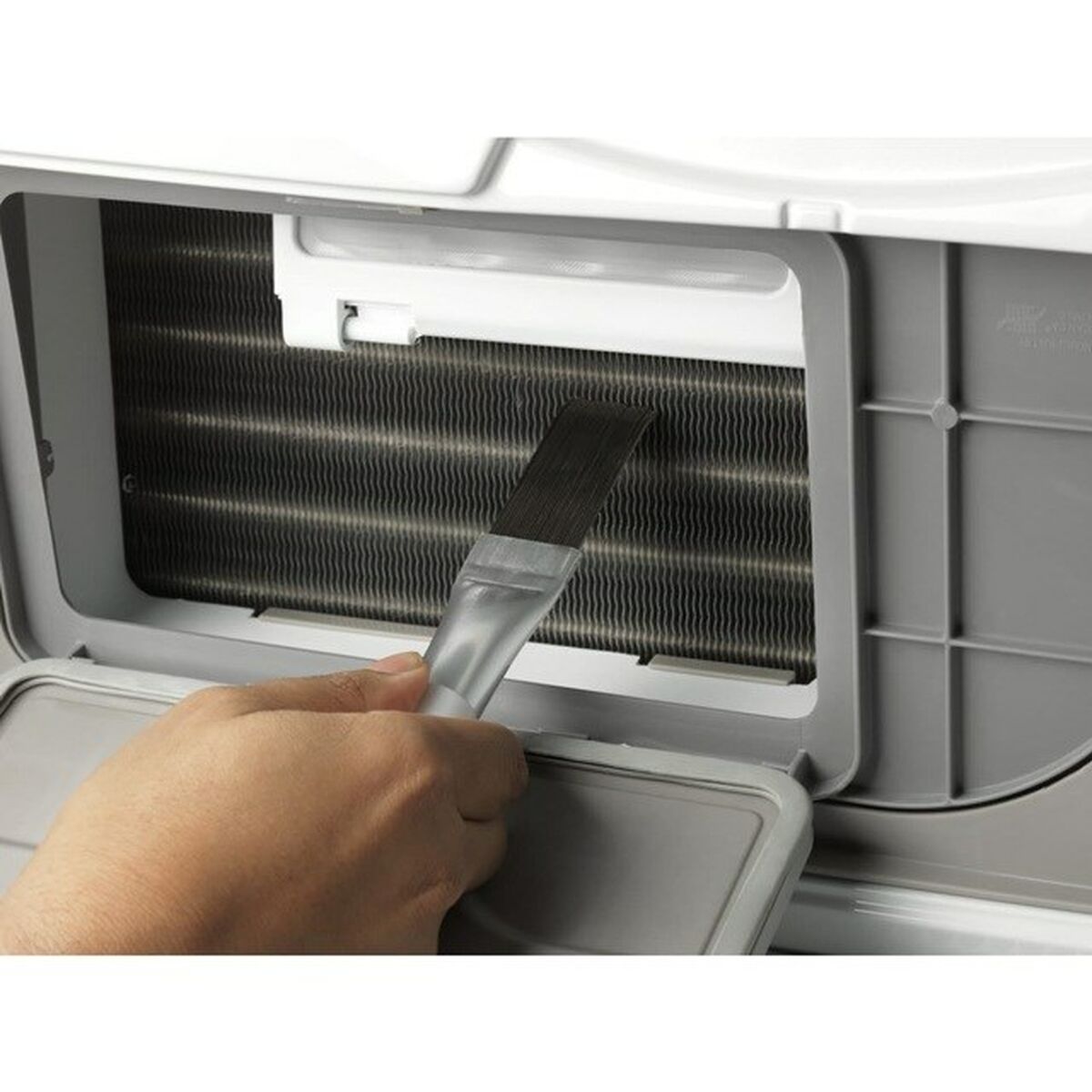 Muñeca bebé Electrolux M4YM3002