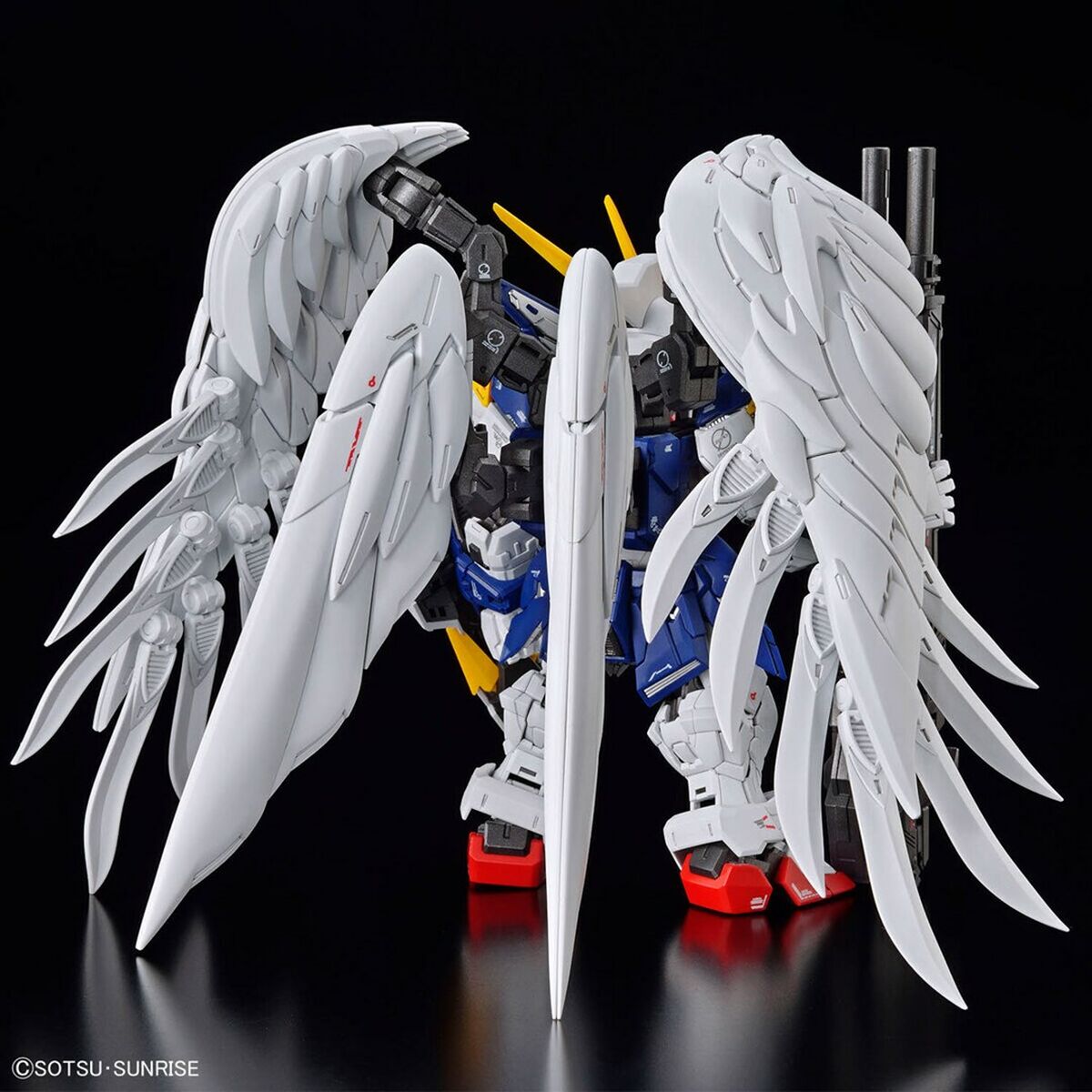 Figura Coleccionable Bandai MGSD WING GUNDAM ZERO EW Plástico Animación y anime