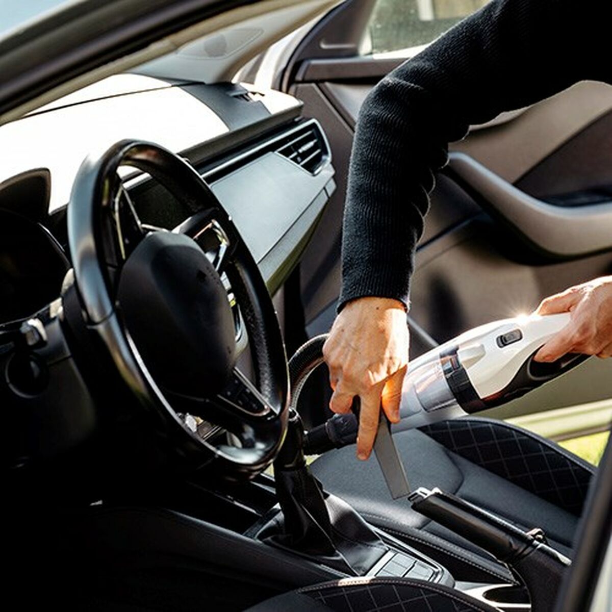 Aspirador Escoba Adler AD 7059