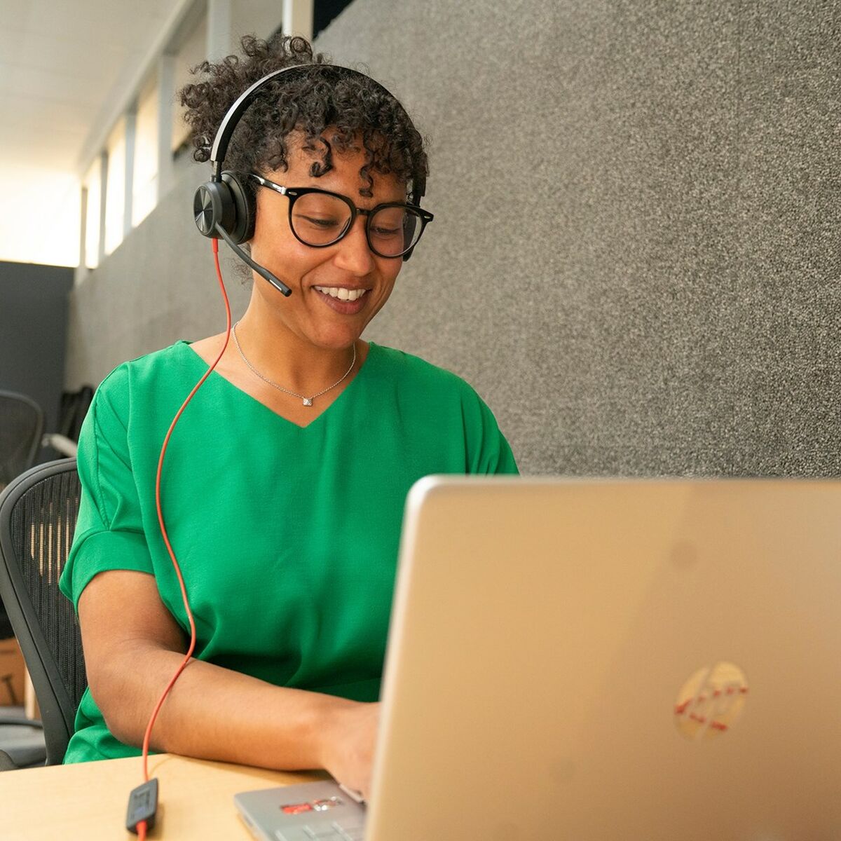 Auriculares con Micrófono Poly 8X225AA Negro