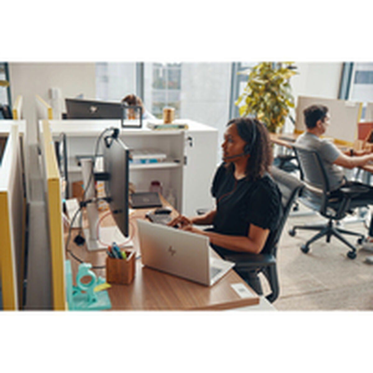 Auriculares con Micrófono Poly 8X228A6 Negro