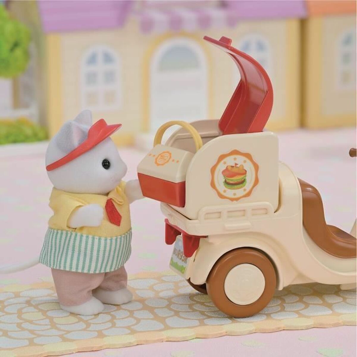 Accesorios para casa de Muñecas Sylvanian Families Puesto de hamburguesas - Papa Latte Cat y Scooter 30 piezas