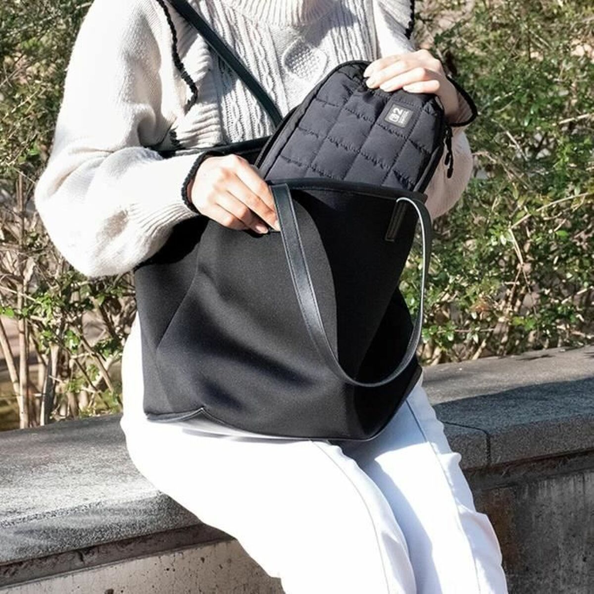 Estuche para Nintendo Switch HORI Negro